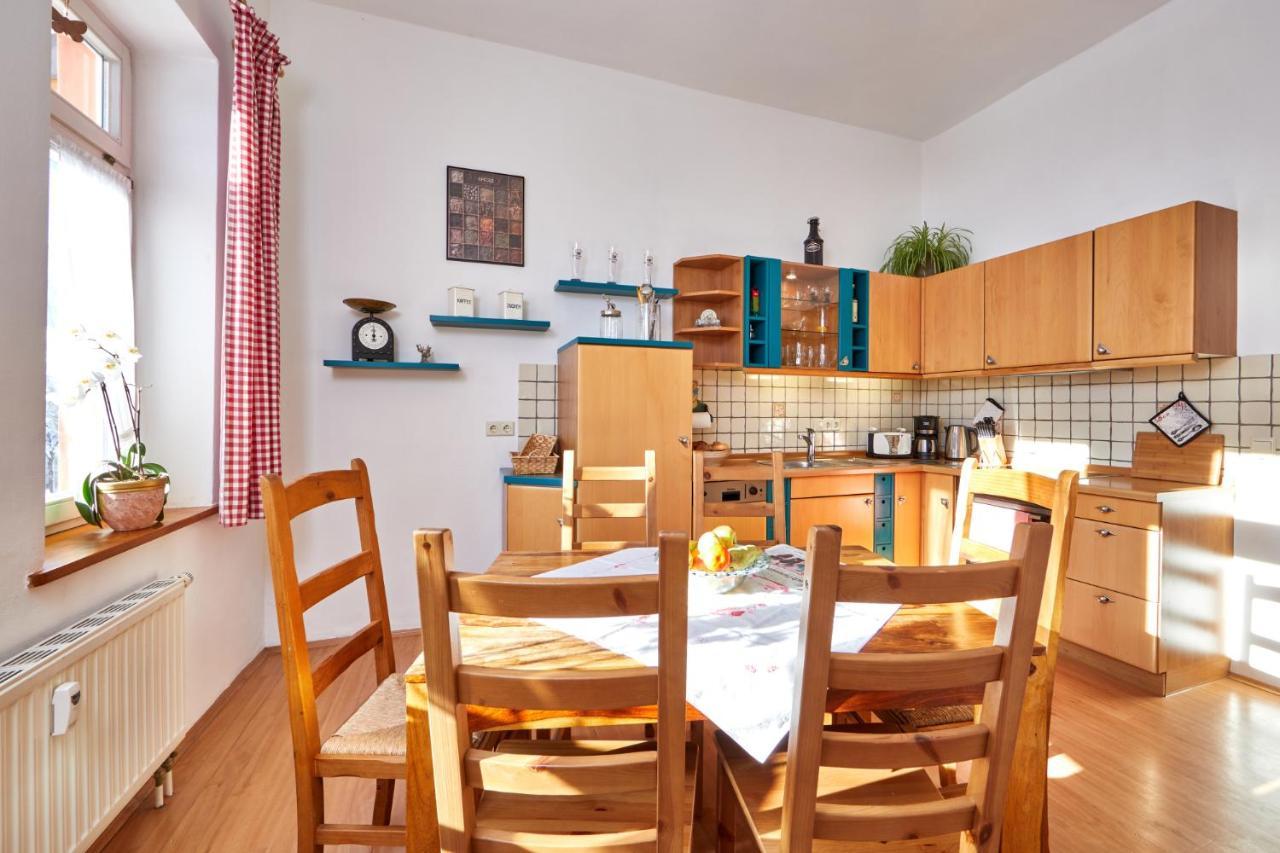 Apartments Alte Villa ガルミッシュ・パルテンキルヒェン エクステリア 写真