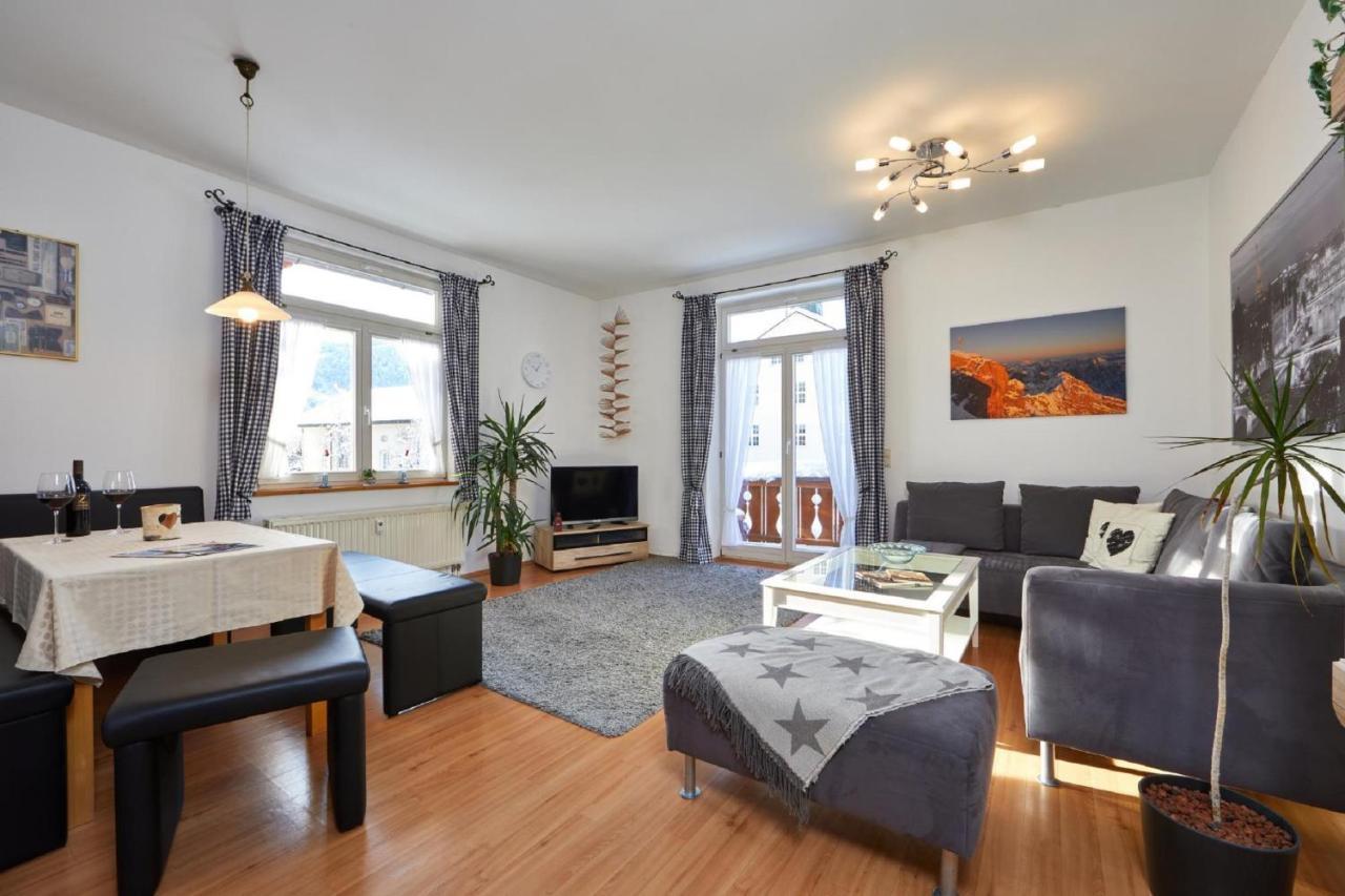 Apartments Alte Villa ガルミッシュ・パルテンキルヒェン エクステリア 写真