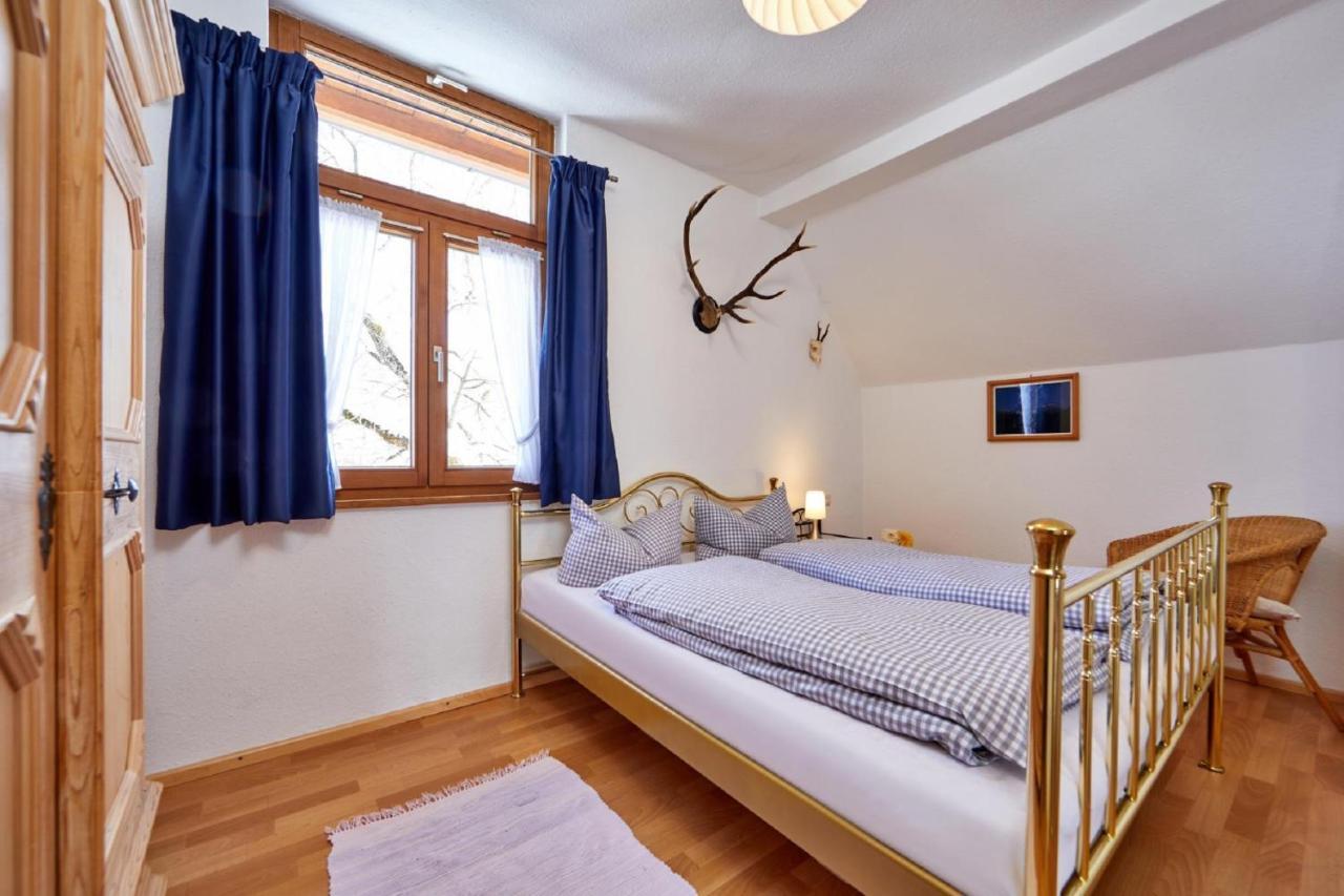 Apartments Alte Villa ガルミッシュ・パルテンキルヒェン エクステリア 写真