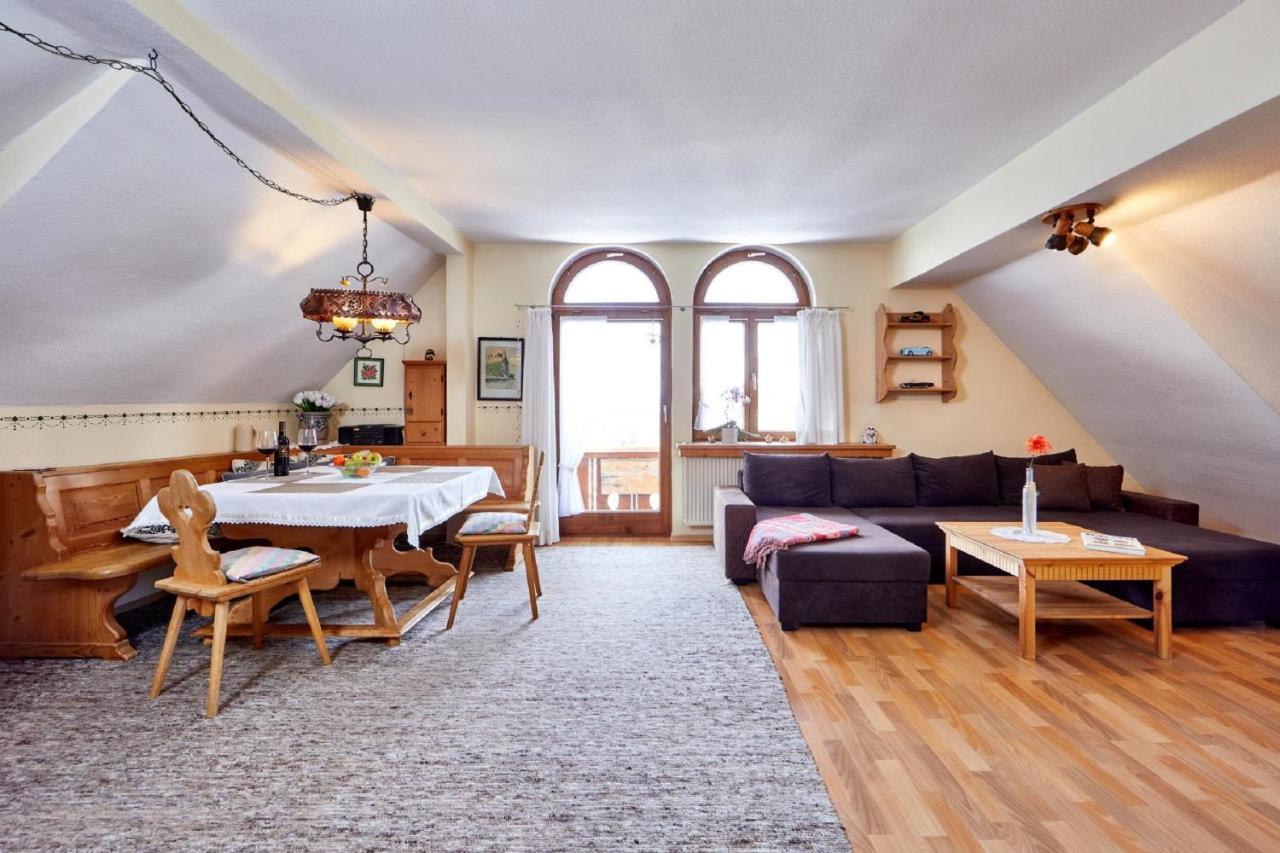 Apartments Alte Villa ガルミッシュ・パルテンキルヒェン エクステリア 写真