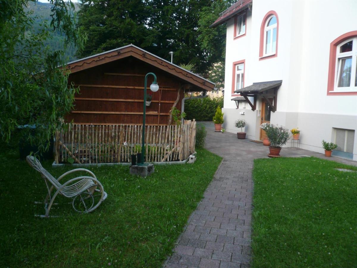 Apartments Alte Villa ガルミッシュ・パルテンキルヒェン エクステリア 写真